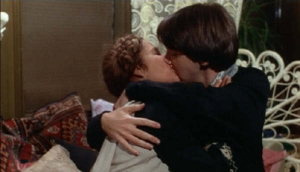 harold-and-maude-kiss